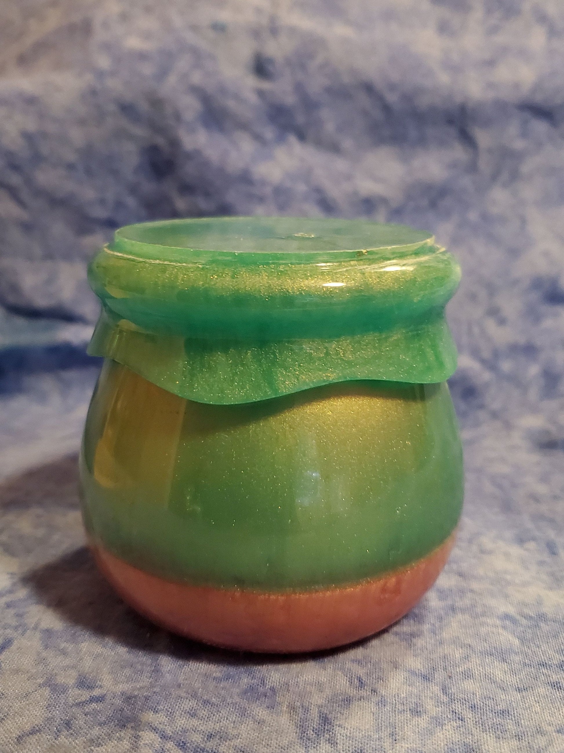 Resin jar. Resin collectable jar. Trinket jar. Honey jar. Honey pot.