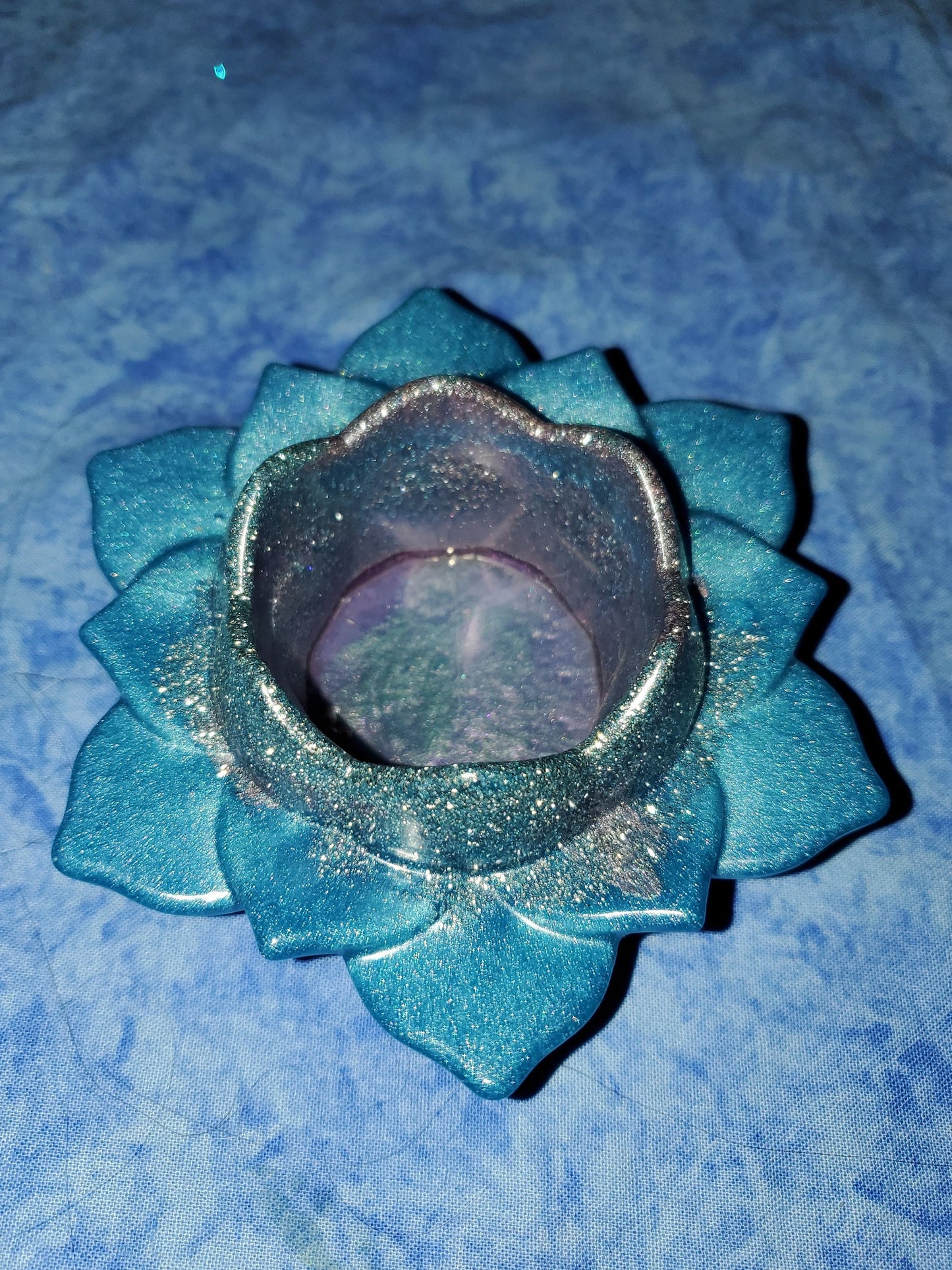 Resin lotus flower tea light candle holder. Resin art. Resin made. Resin decor. Glittery blue pattern!