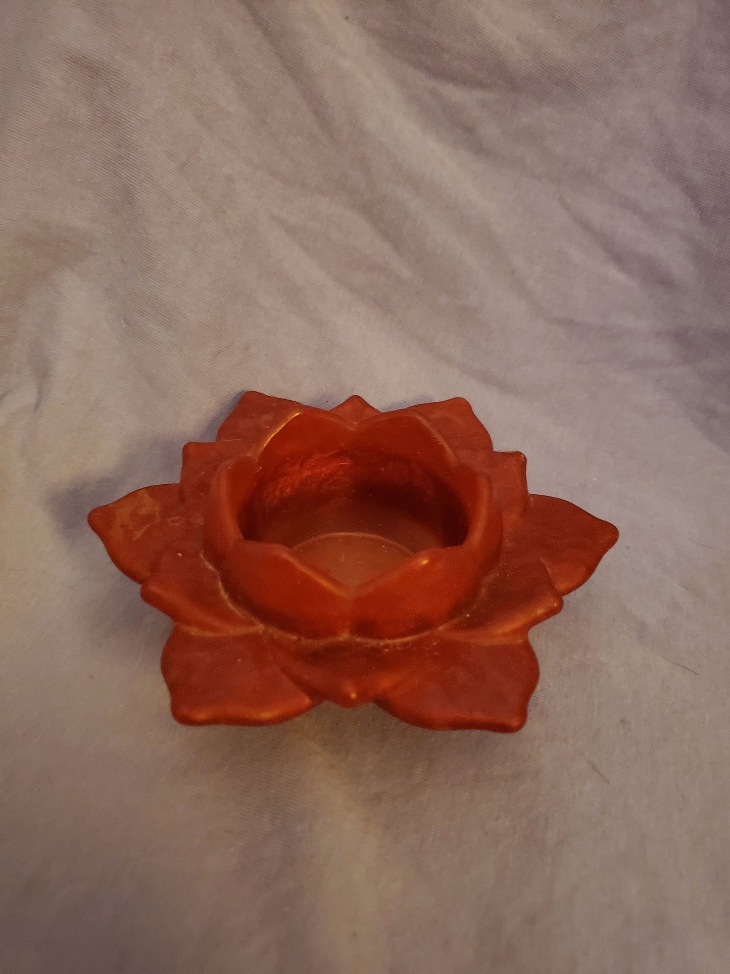 Resin lotus flower tea light candle holder. Resin art. Resin made. Resin decor. Beautiful maroon pattern!