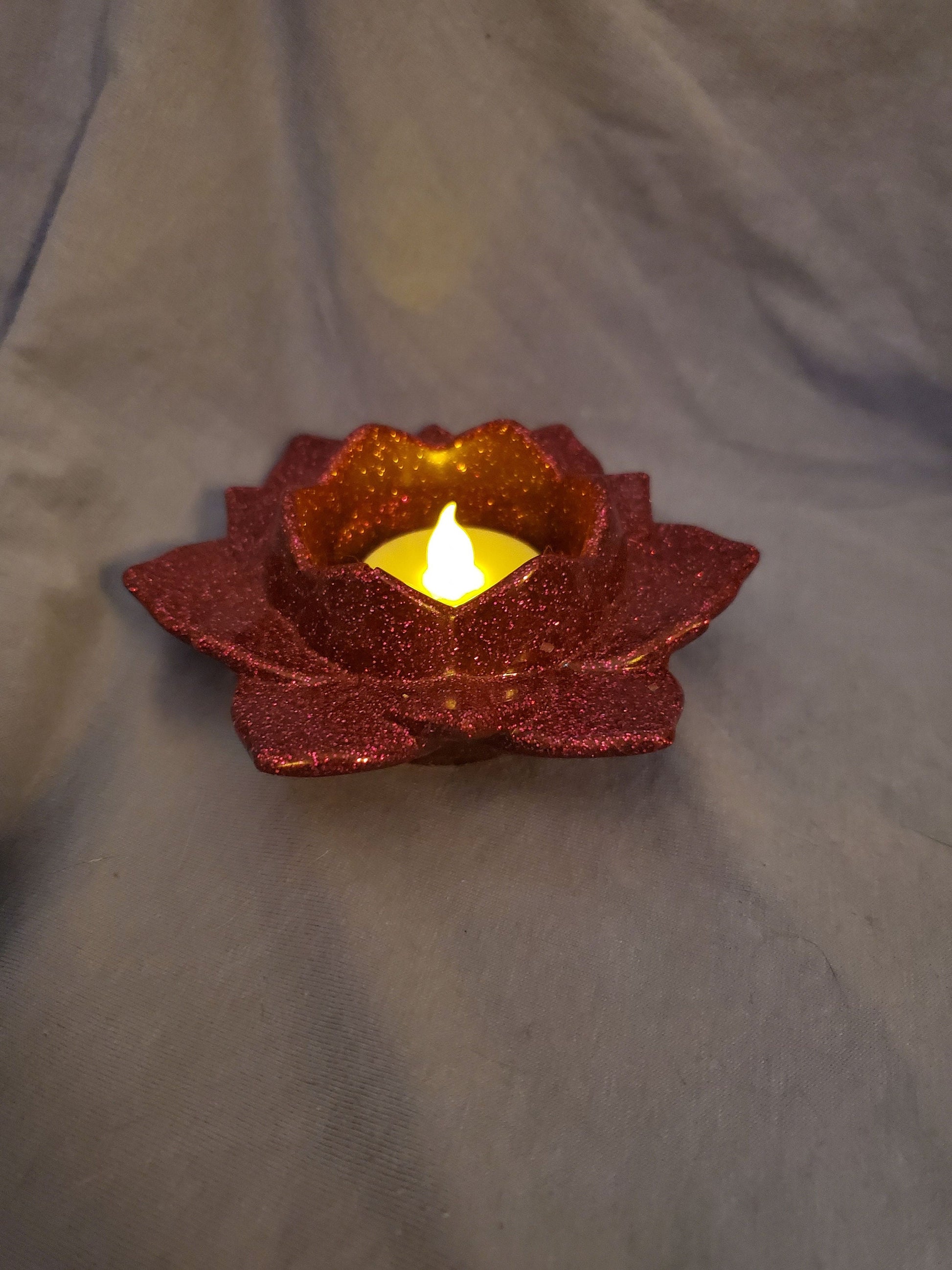 Resin lotus flower tea light candle holder. Resin art. Resin made. Resin decor. Beautiful glittery purple pattern!