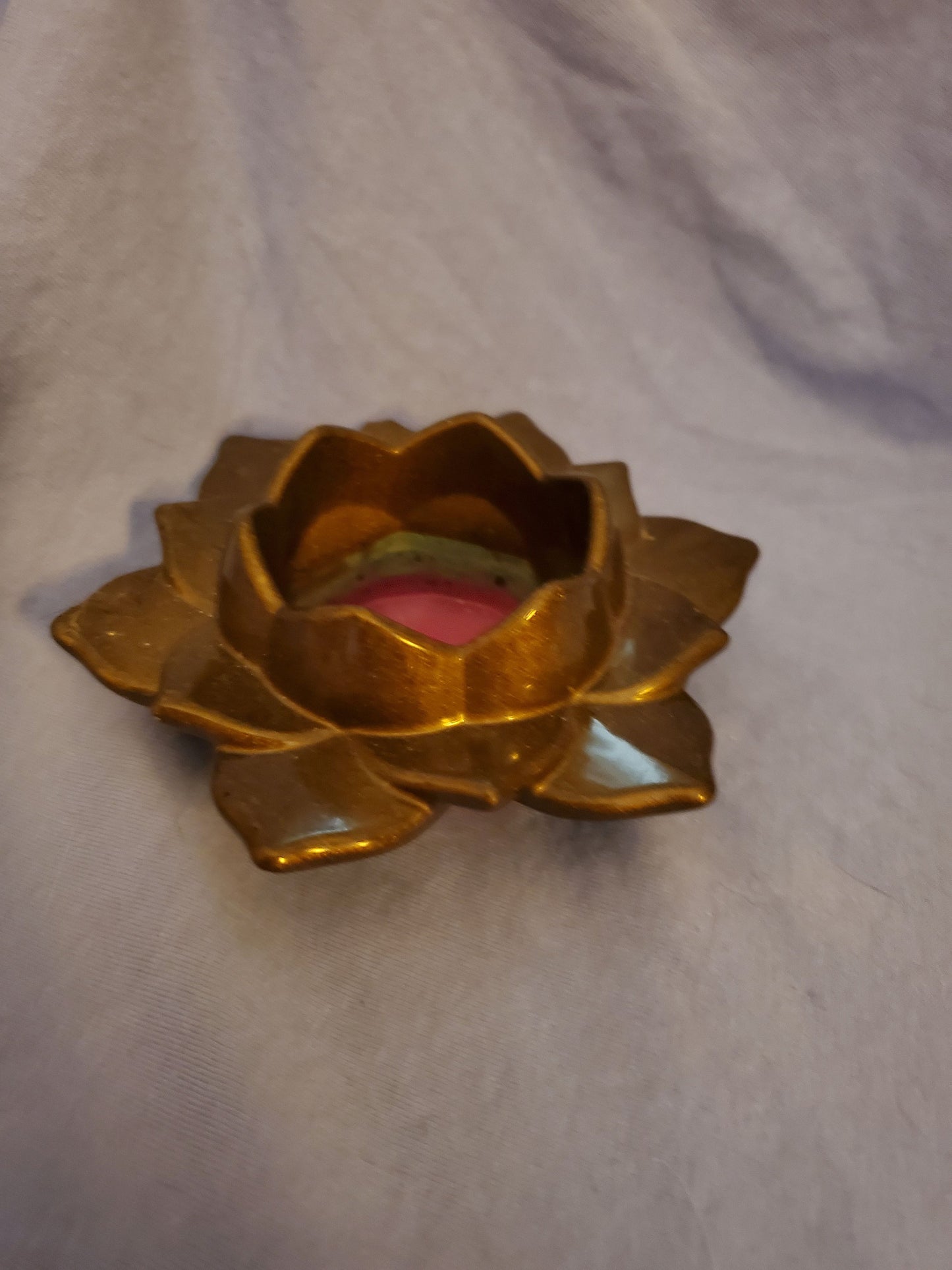 Resin lotus flower tea light candle holder. Resin art. Resin made. Resin decor. Beautiful brown, pink and green pattern!