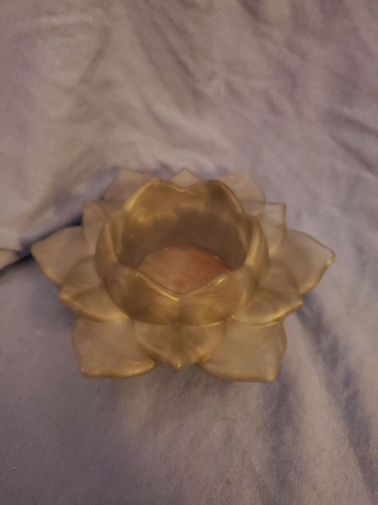 Resin lotus flower tea light candle holder. Resin art. Resin made. Resin decor. Beautiful silver pattern!