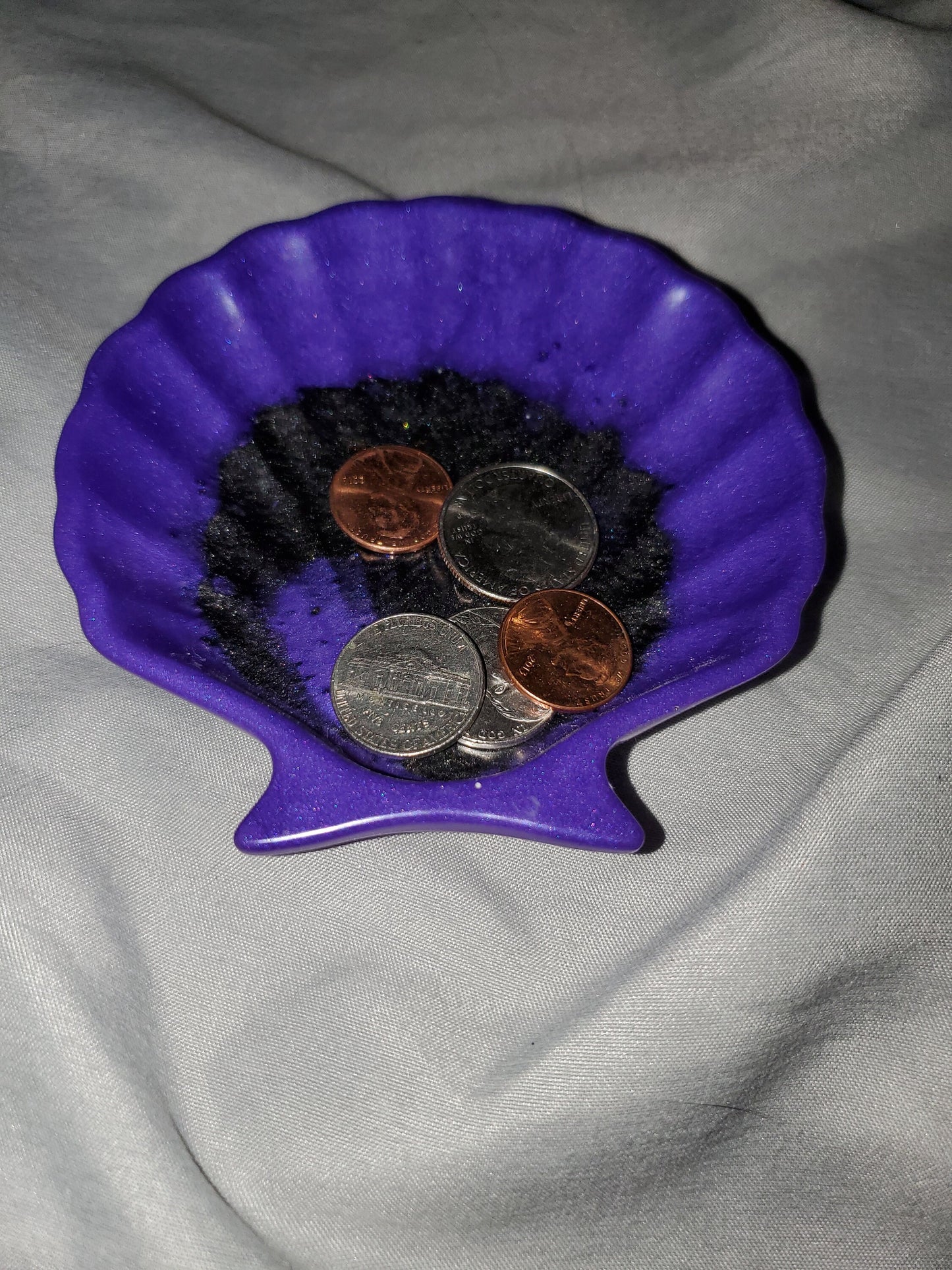 Seashell trinket/coin holder