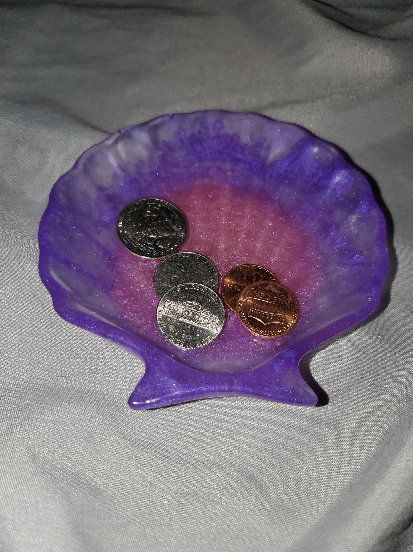 Seashell trinket/coin holder