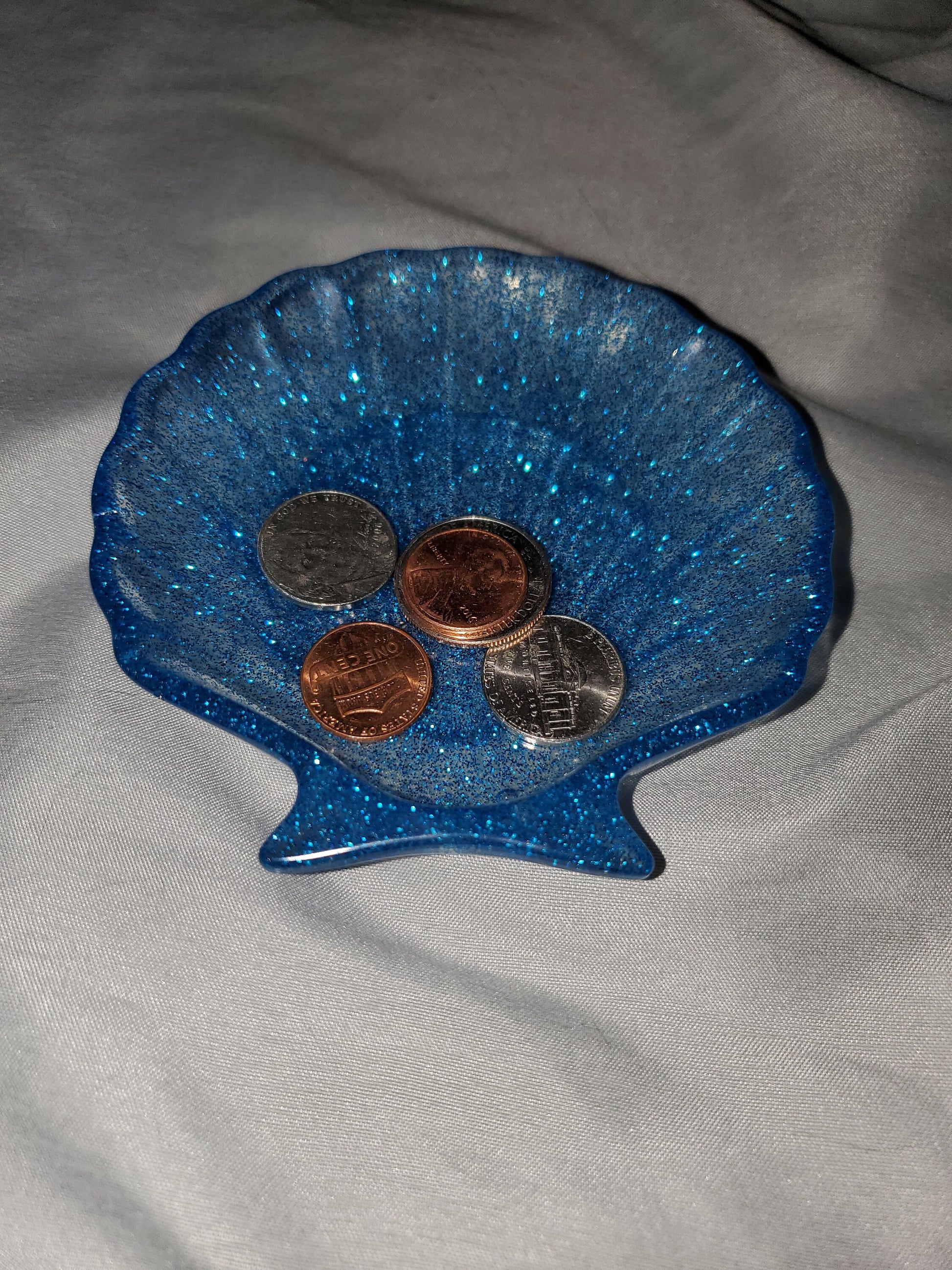 Seashell trinket/coin holder