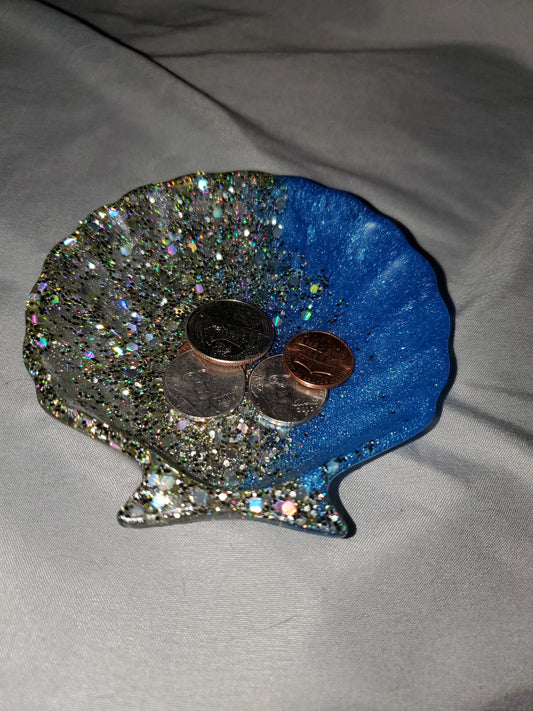 Seashell trinket/coin holder