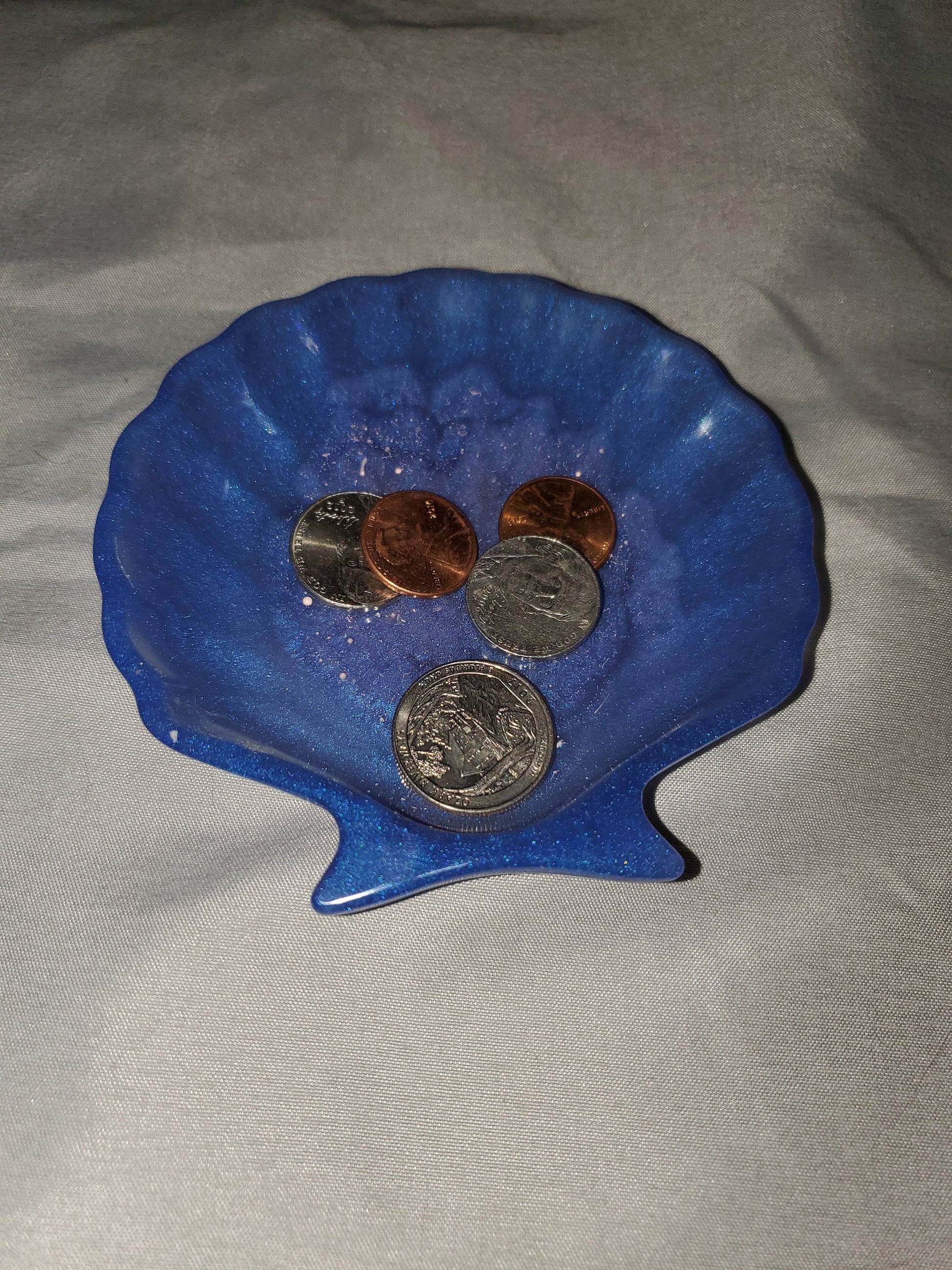 Seashell trinket/coin holder