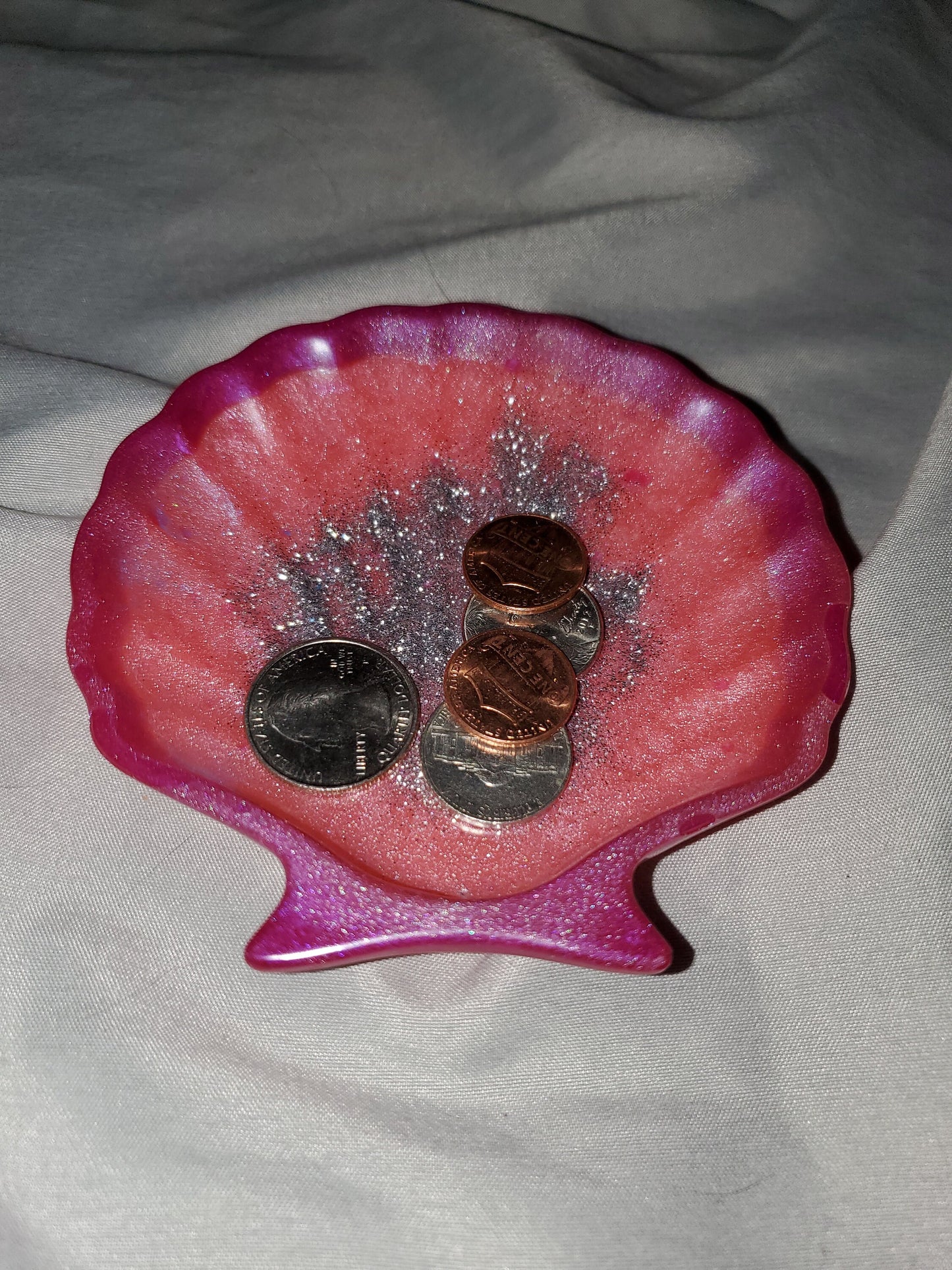 Seashell trinket/coin holder