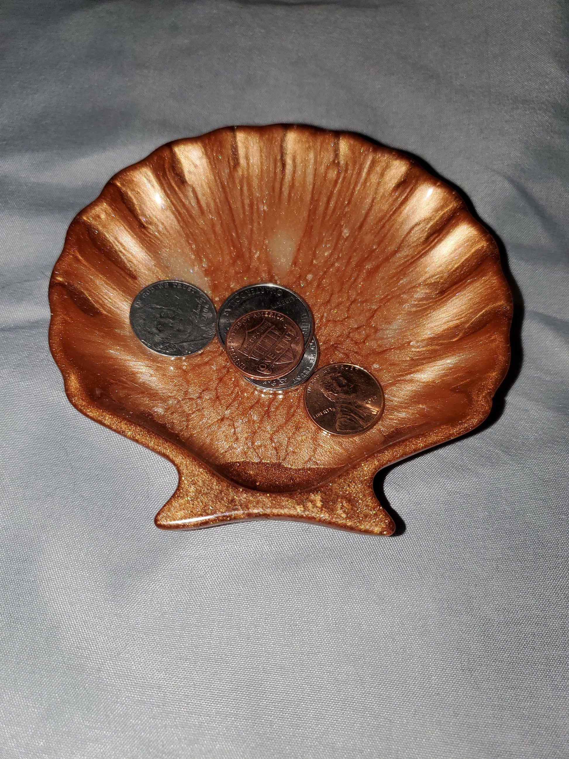 Seashell trinket/coin holder