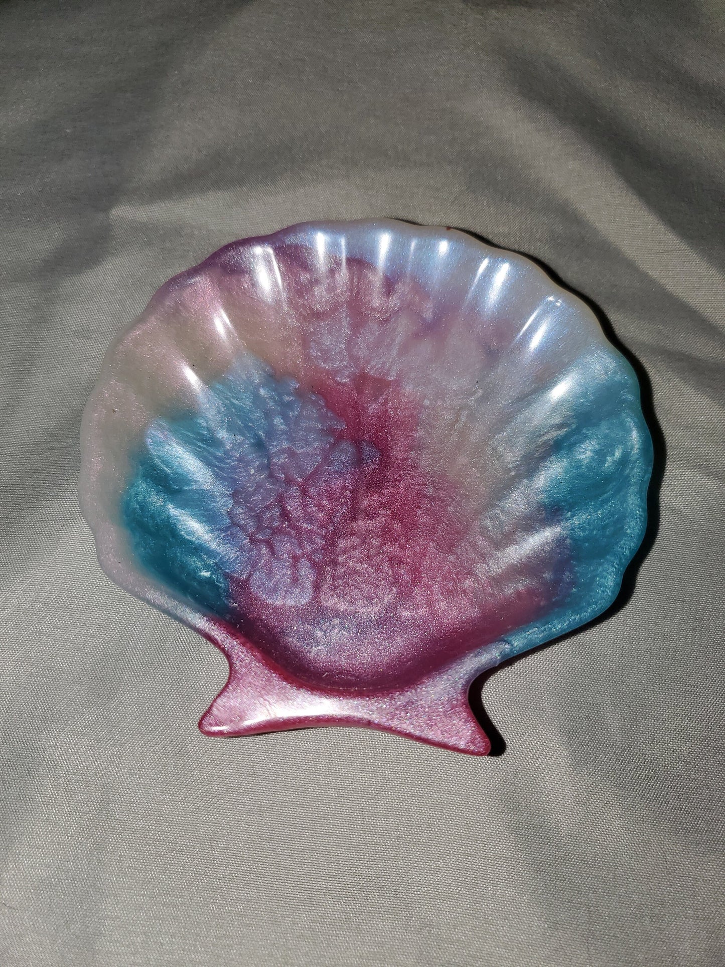 Seashell trinket/coin holder