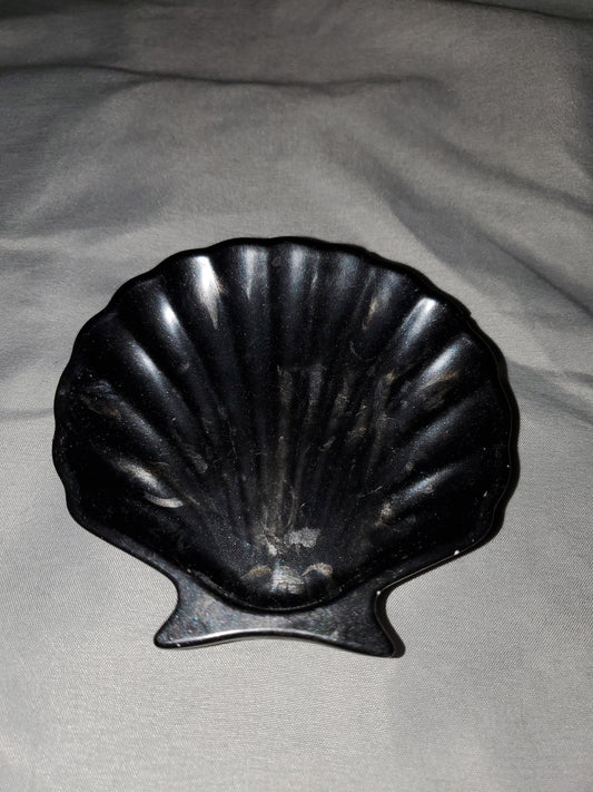 Seashell trinket/coin holder