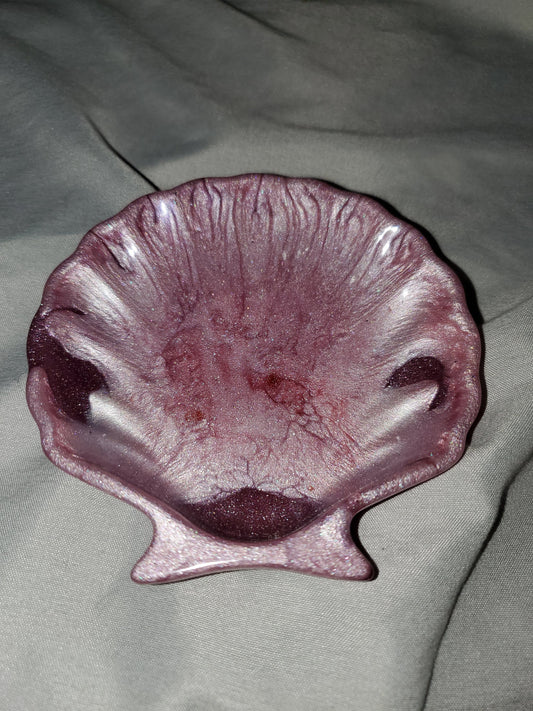 Seashell trinket/coin holder