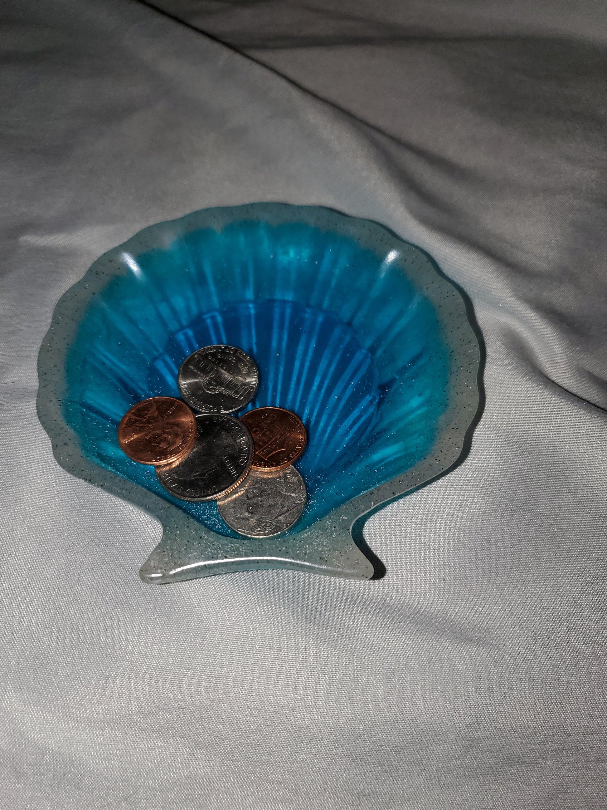 Seashell trinket/coin holder