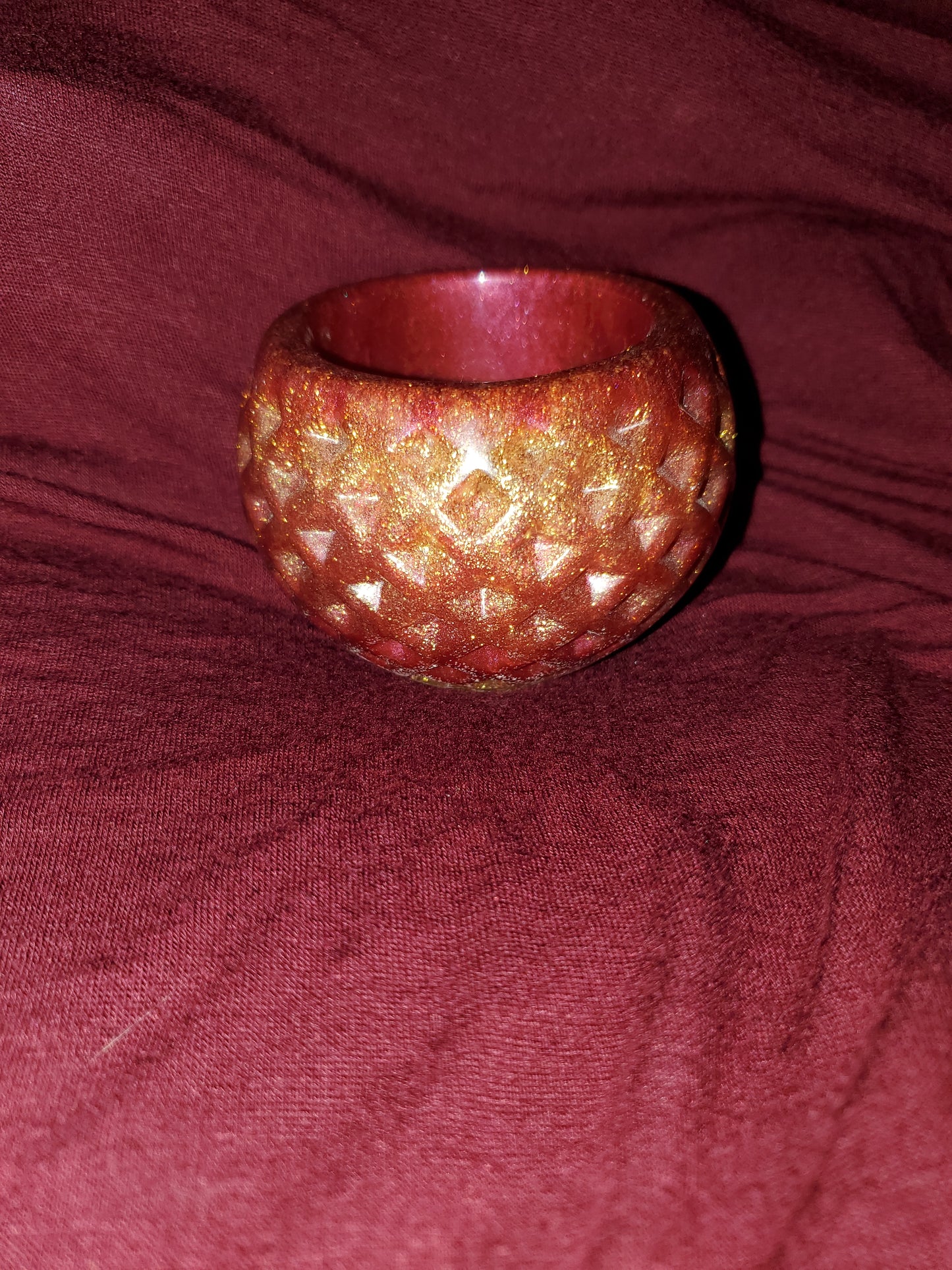 Round candle holder